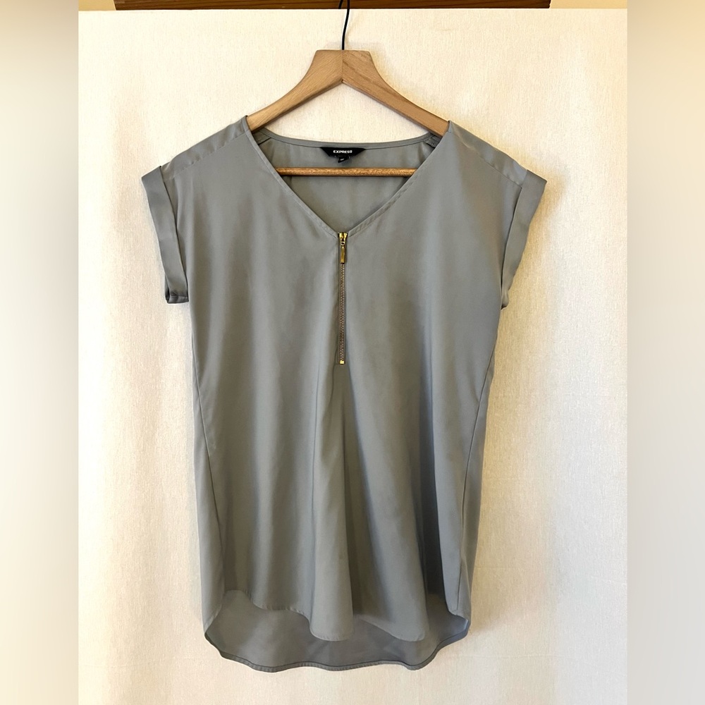 EXPRESS | Silky Blue/Gray and Cuffed Sleeve Blouse | V-neck | Zipper